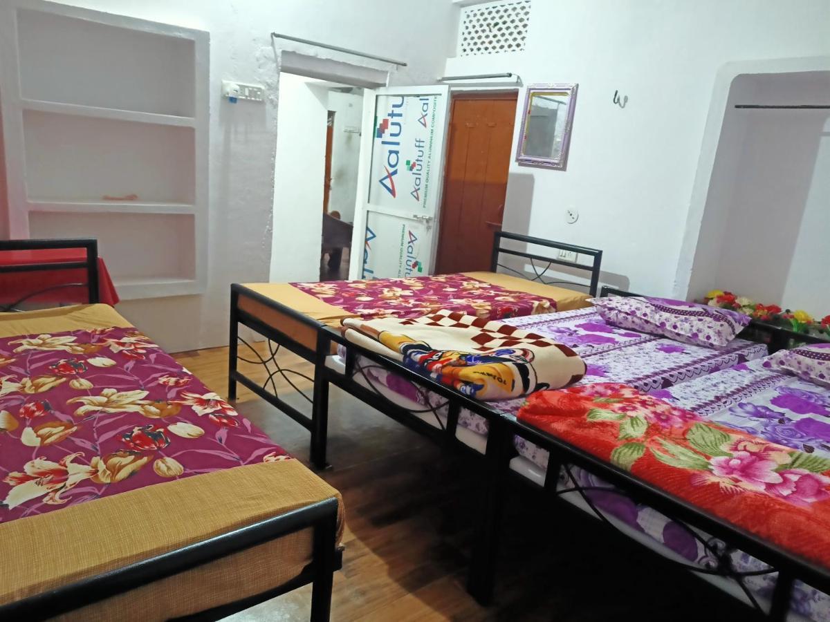 Khajuraho Dreams Homestay Exterior foto